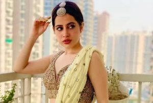 Urfi Javed, the talented actress known for her captivating performances on screen, has a personal life that is just as intriguing. Born and raised in Lucknow, Uttar Pradesh, Urfi has always been passionate about acting since a young age.